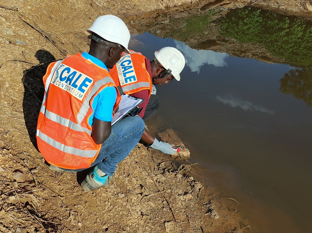 Étude environnementale à Tenke Fungurume : évaluation de la qualité de l’eau et de la biodiversité dans les rivières du Katanga
